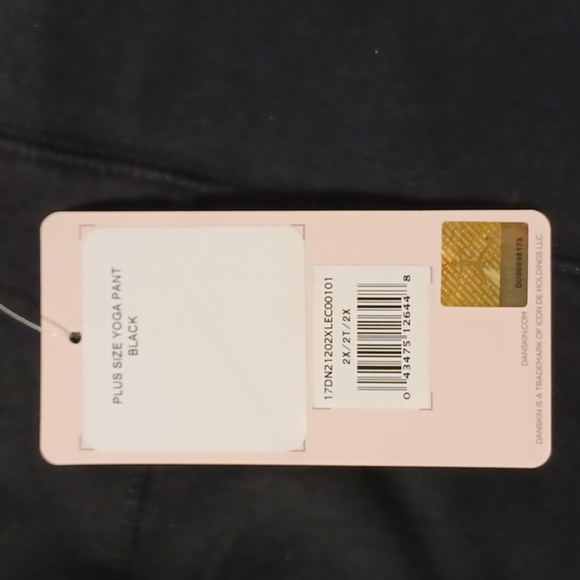 Danskin Women's Black Sleek-Fit Yoga Pants Sz. 2X - Picture 11 of 12